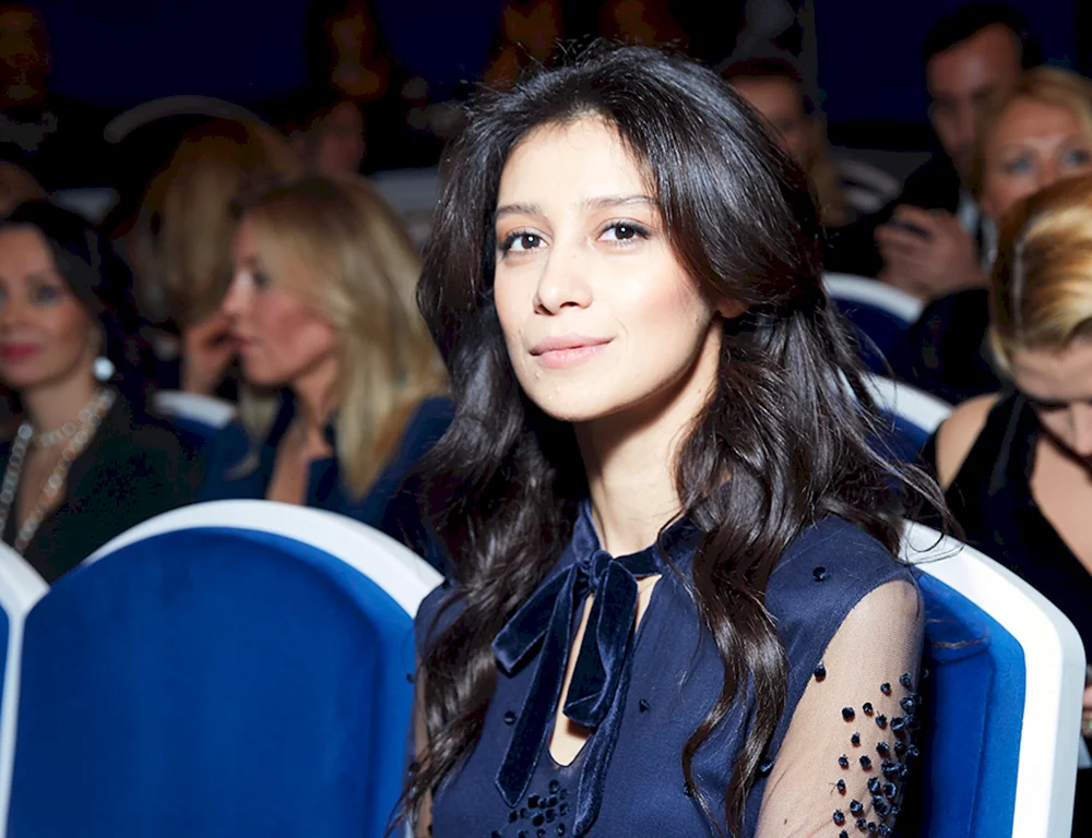 Ravshana Kurkova Schauspielerin
