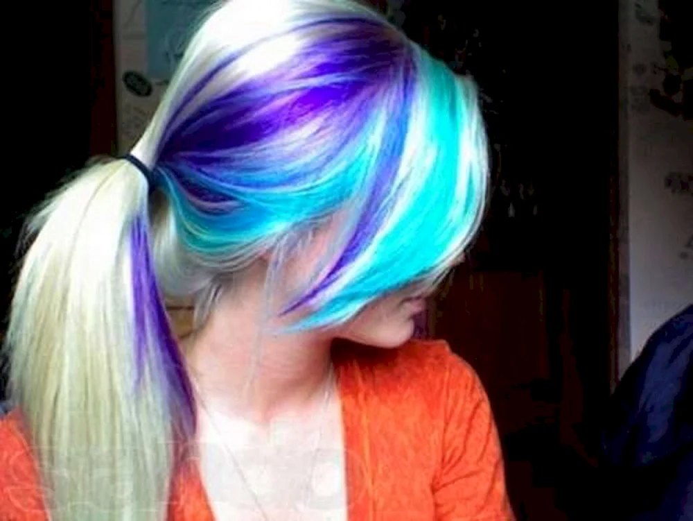 Bob Cascade asymmetrischer Haarschnitt