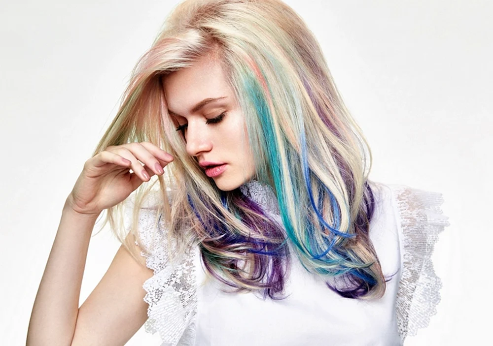Färben von blauem Haar
