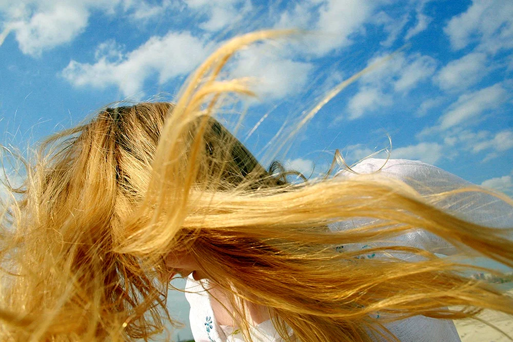 Lachsfarbene Haare