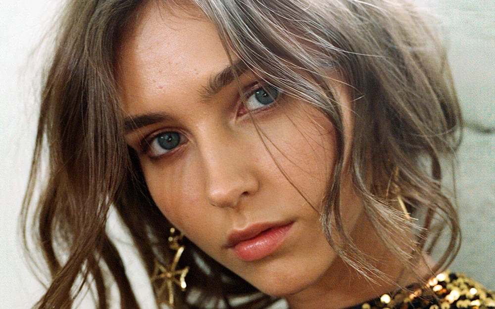 Rachel Cook model