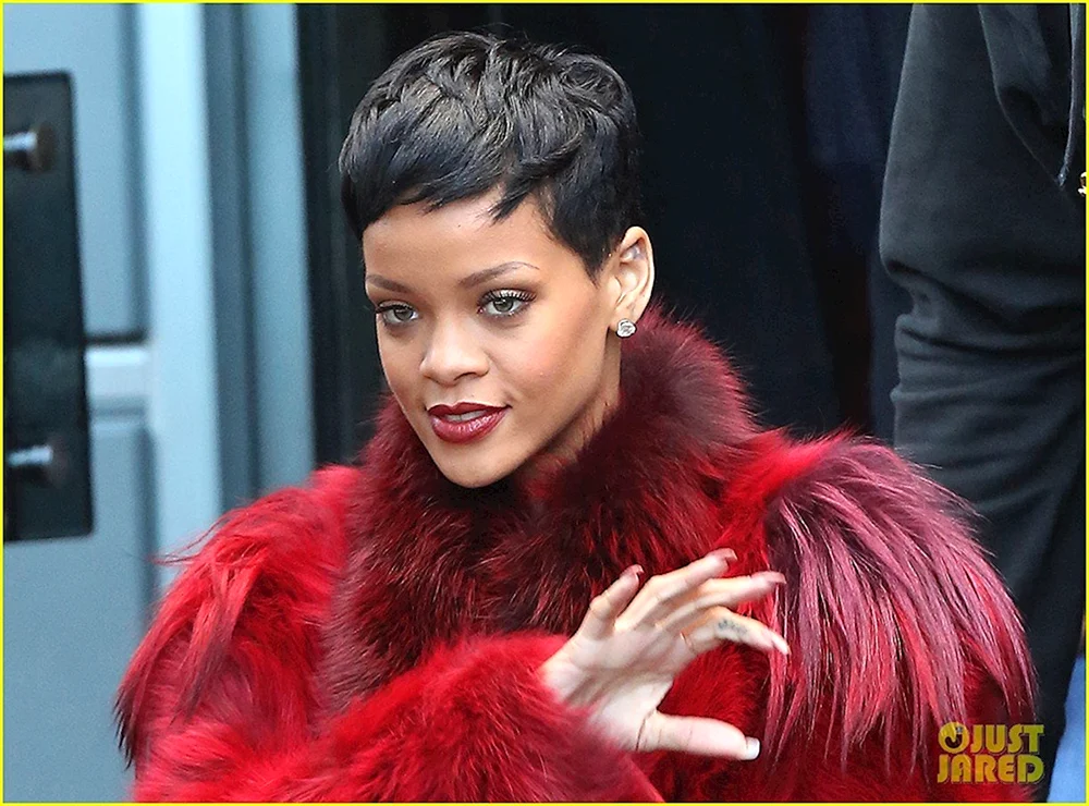 Rihanna Pixie-Haarschnitt