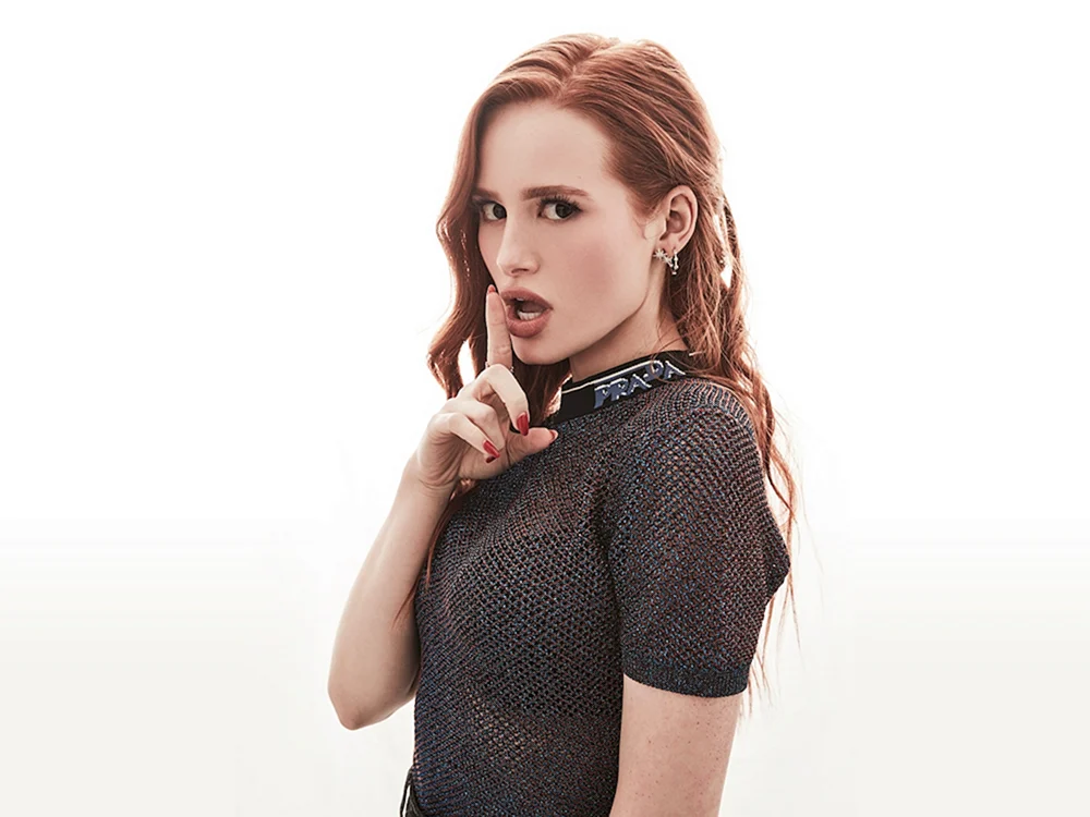 Riverdale Madeline Madeline PetschSheryl BlossomMedeline PetschSheryl BlossomMedeline Petsch