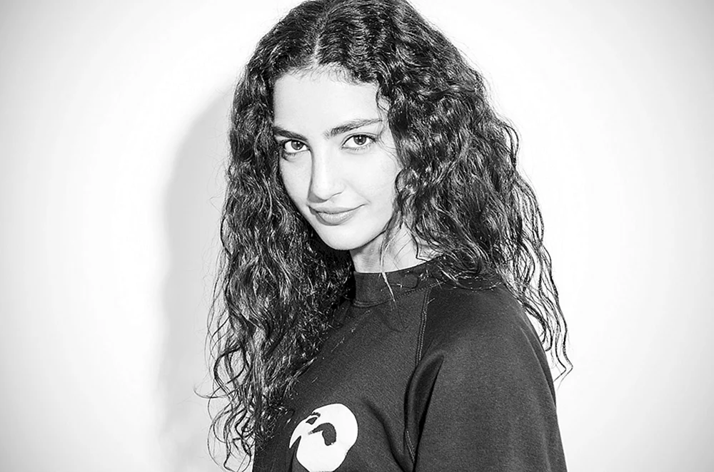Anna Shaffer Triss Staffel 2