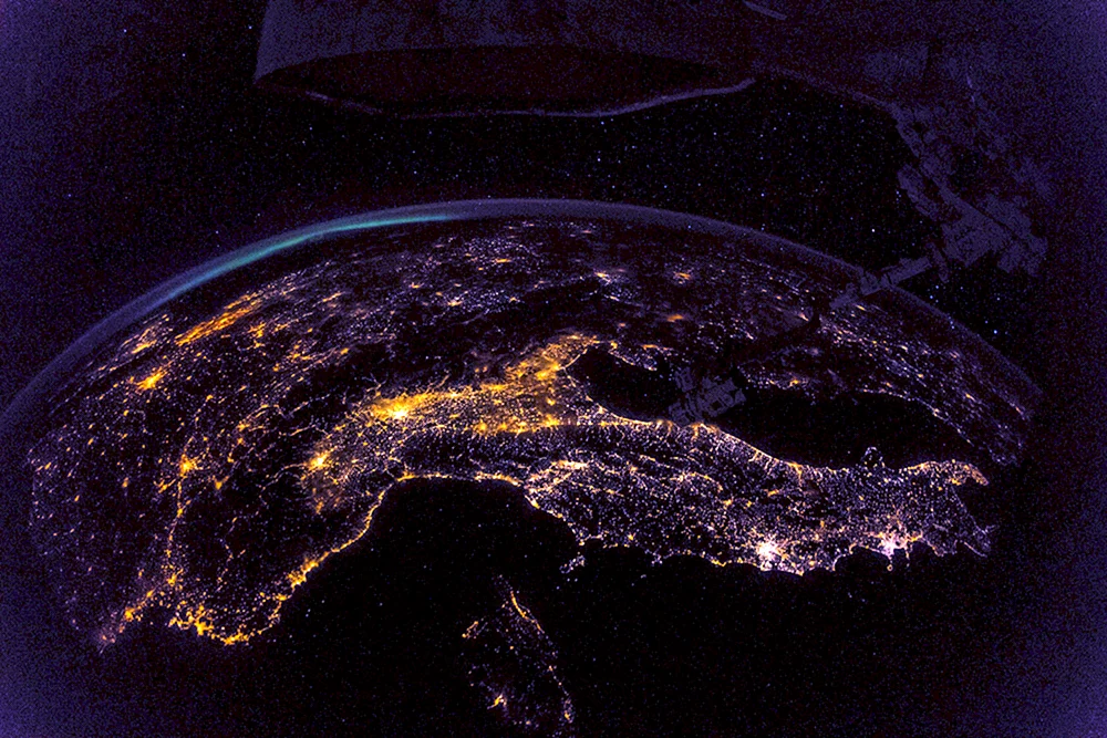 Nachtansicht von Russland aus dem Weltraum bei Nacht Russland