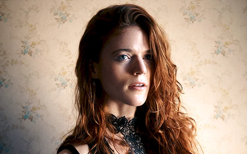 Rose Leslie Foto