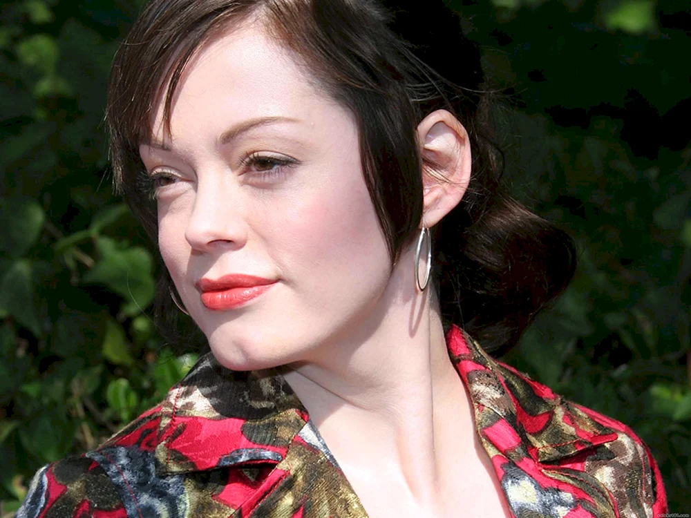 Rose Arianna Mcgowan