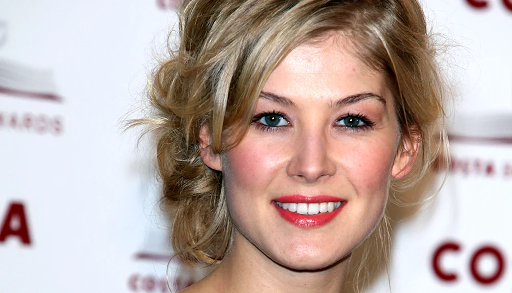 Rosamund Hecht Rosamund Pike Schauspielerin