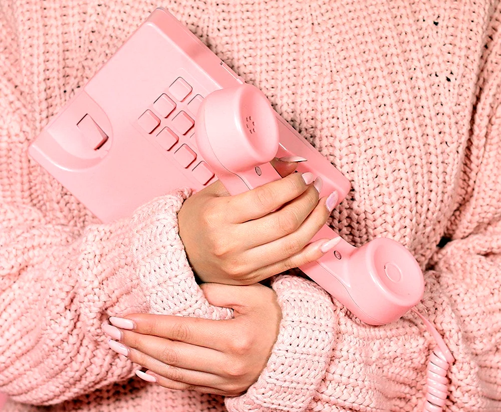 Pink Smith mit rosa Haaren