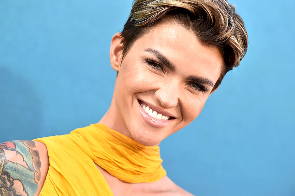 Ruby Rose Undercut