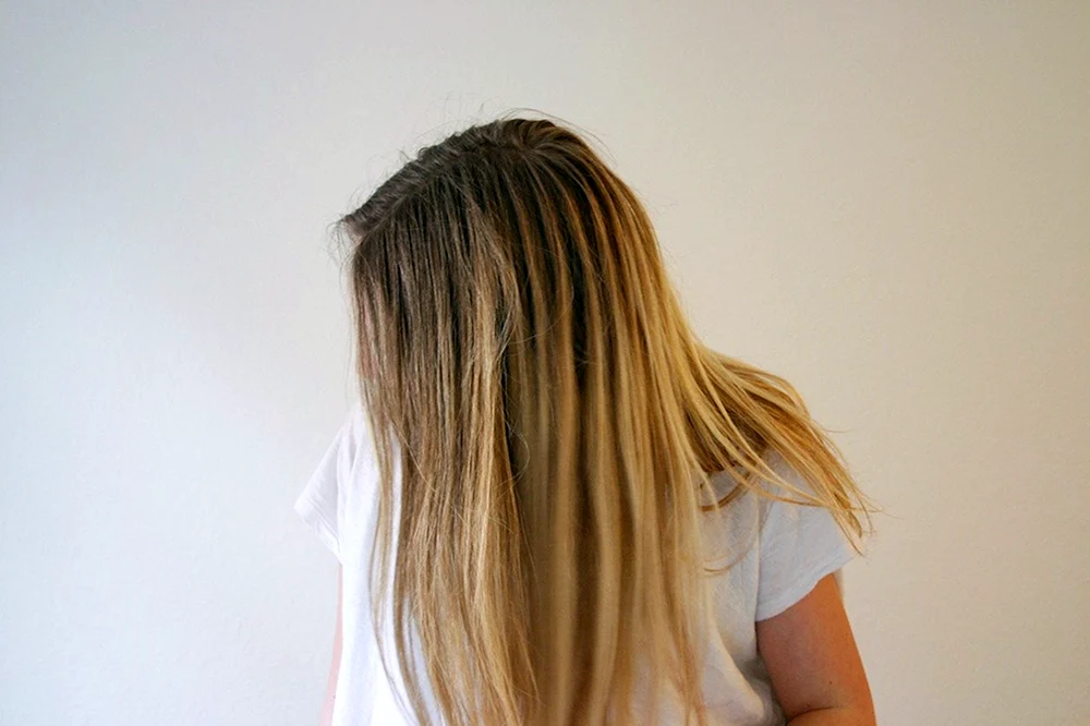 Blondine mit langen Haaren