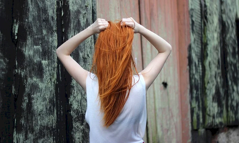 Lange rote Haare