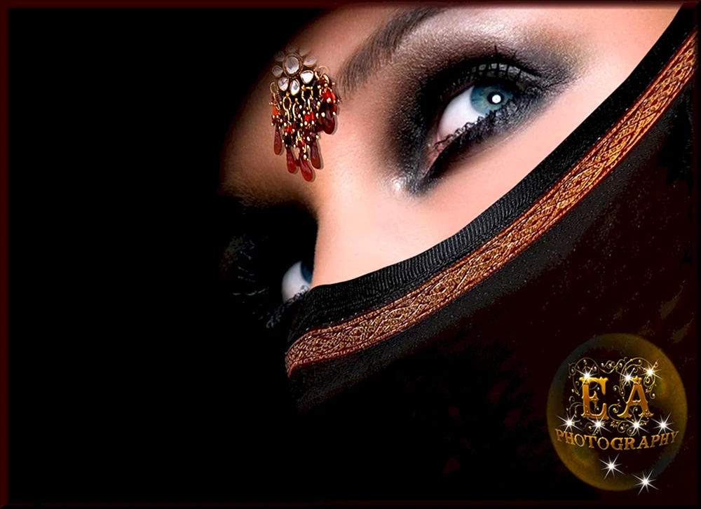 Sabina Baisakova Orientalische Augen