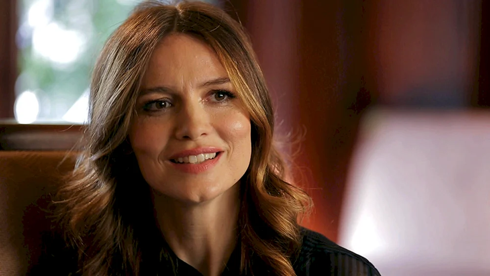 Saffron Burrows 2018