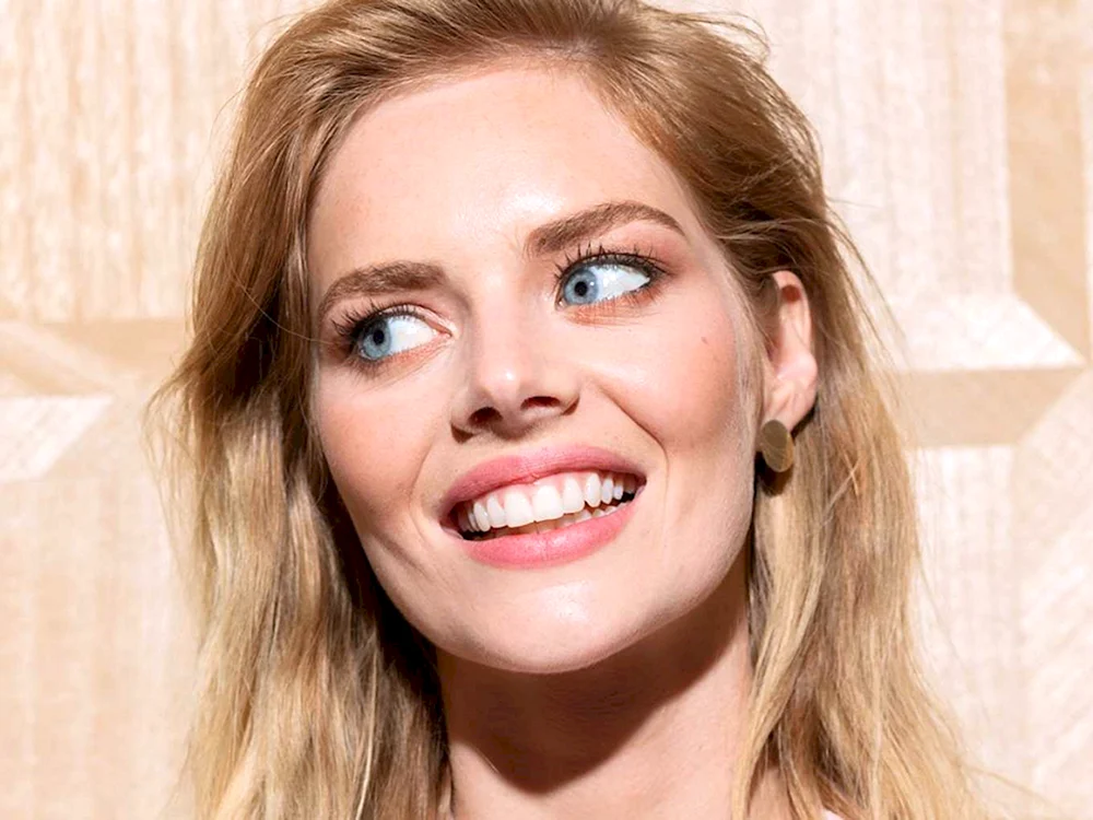 Samara Weaving 2020
