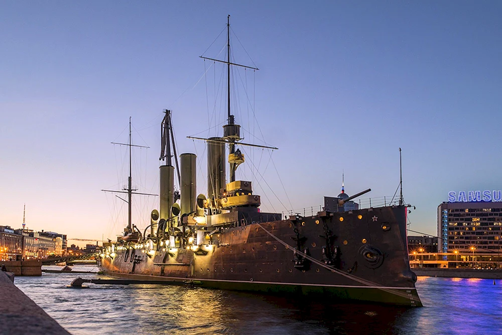 Aurora-Kreuzer in St. Petersburg
