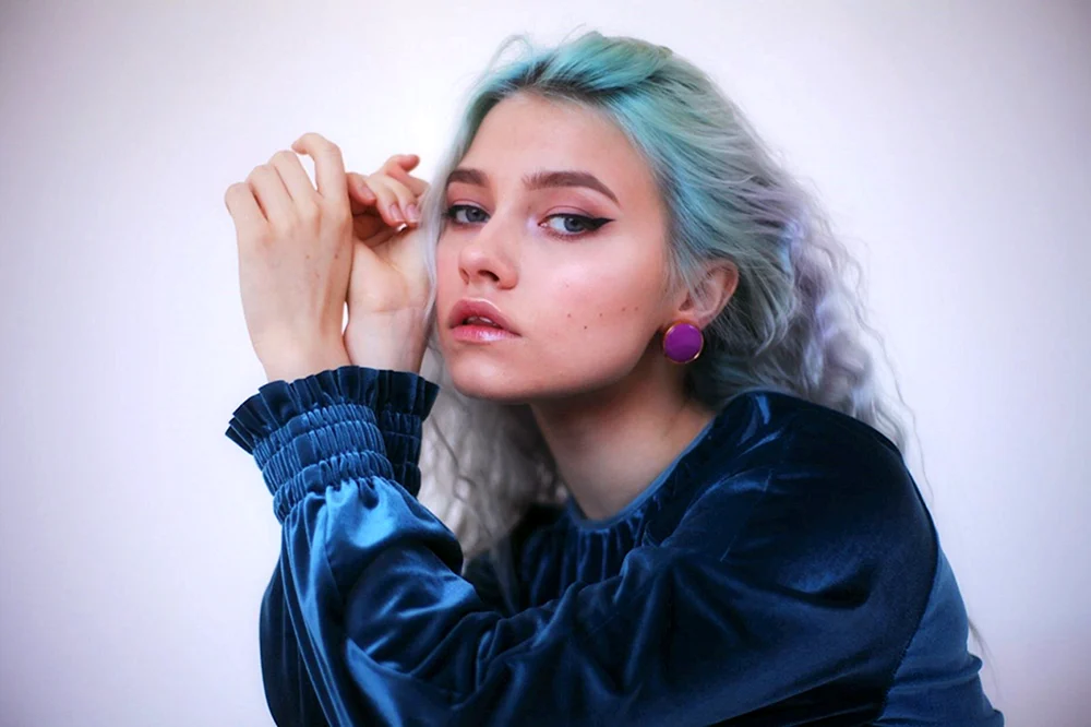 Sasha Kapustina - sauer