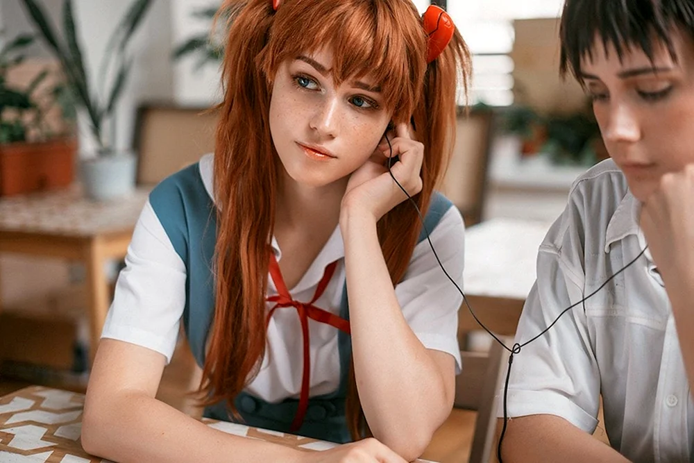 Sasha Holland cosplay