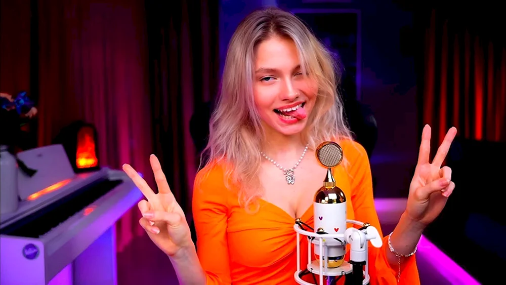 Sasha Kapustina sauer