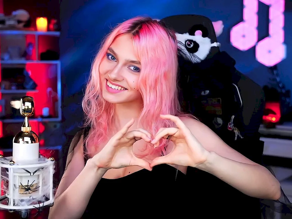 Sasha Kapustina stream