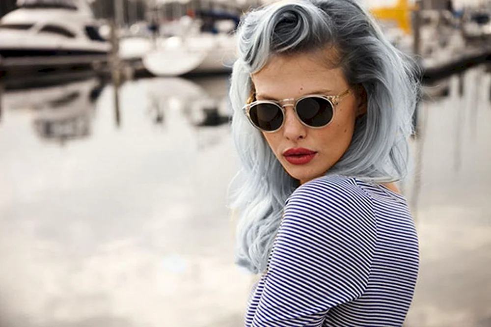 Graues Haar