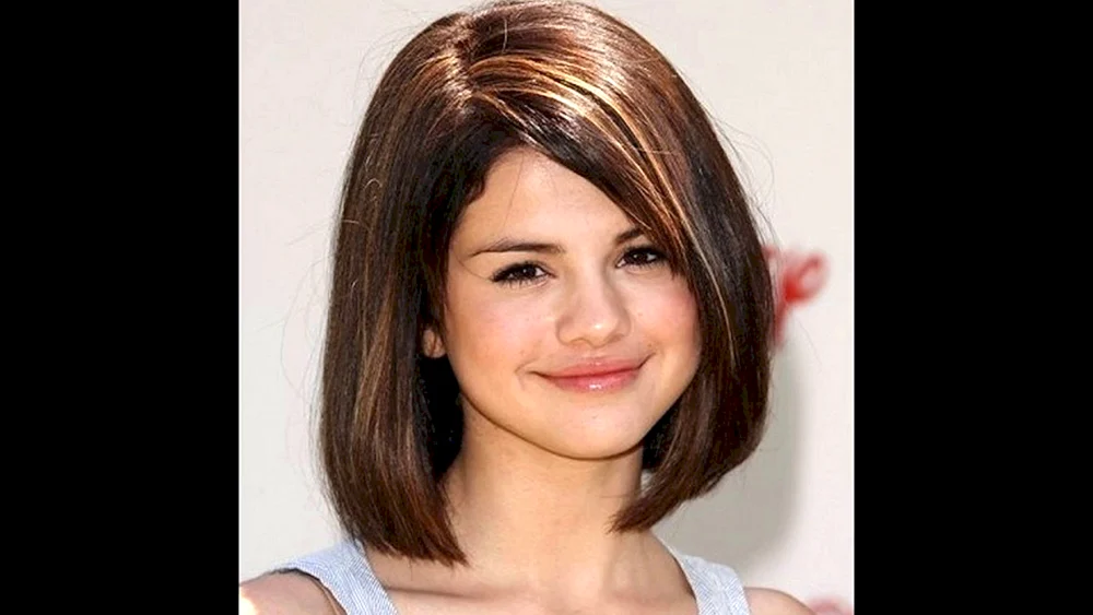 Shaggy Long Bob