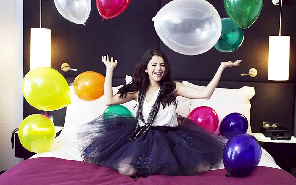 Selena Gomez Luftballons