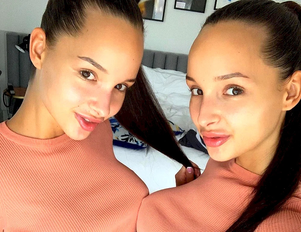 Kazan-Zwillinge Adelya und Alina Fatkheeva