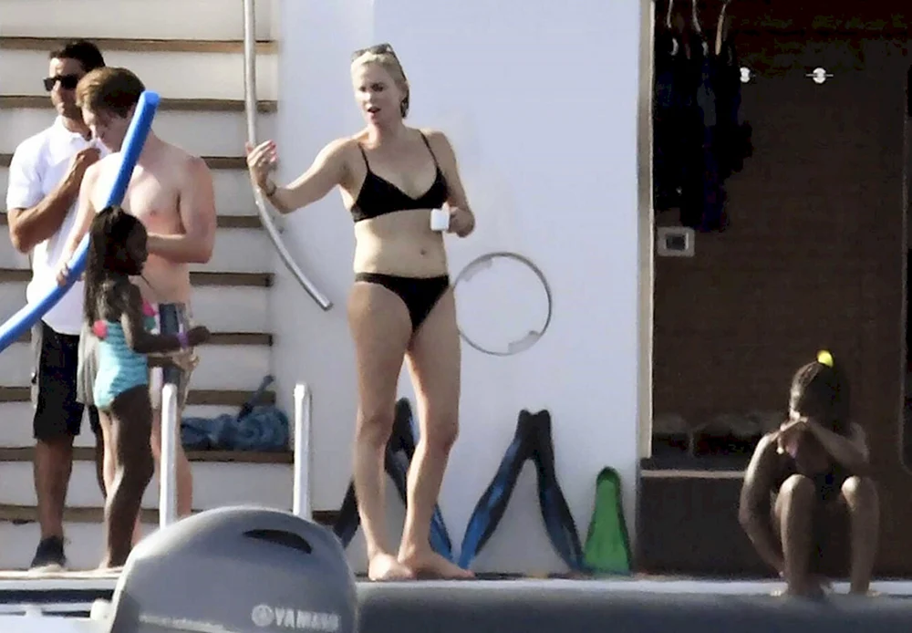 Charlise Theron Badeanzug