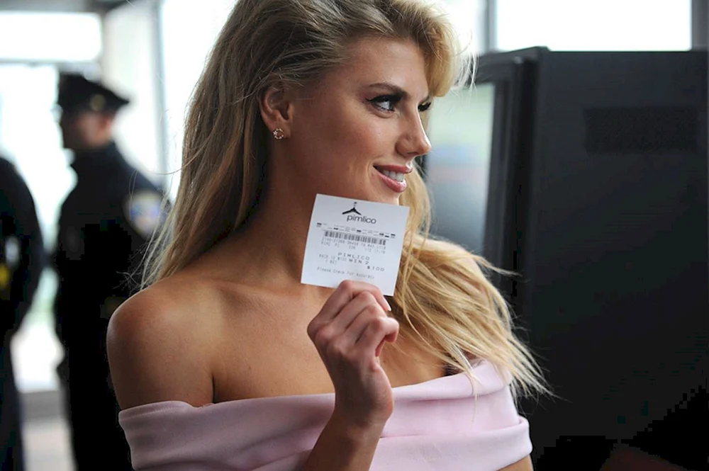 Charlotte MCKINNEY Fantasy Island
