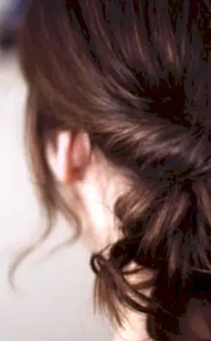 Braune Haare von hinten
