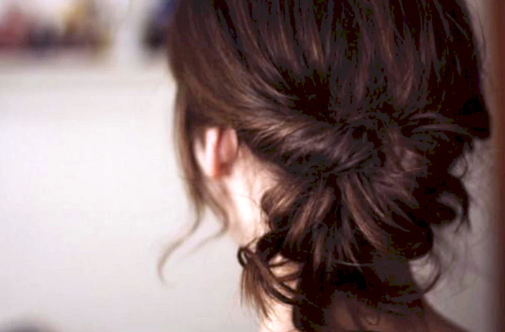 Braune Haare von hinten