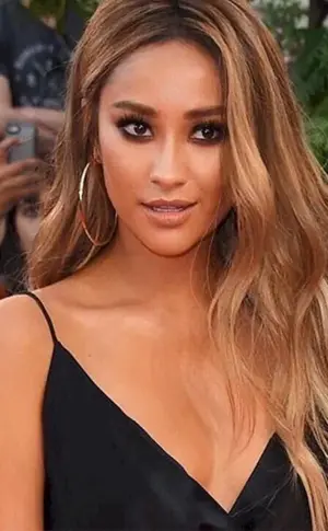 Shay Mitchell ombré