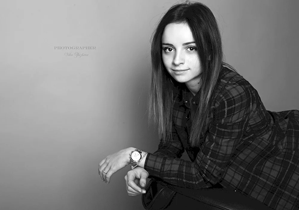Anastasia Zavistovskaya Stretching