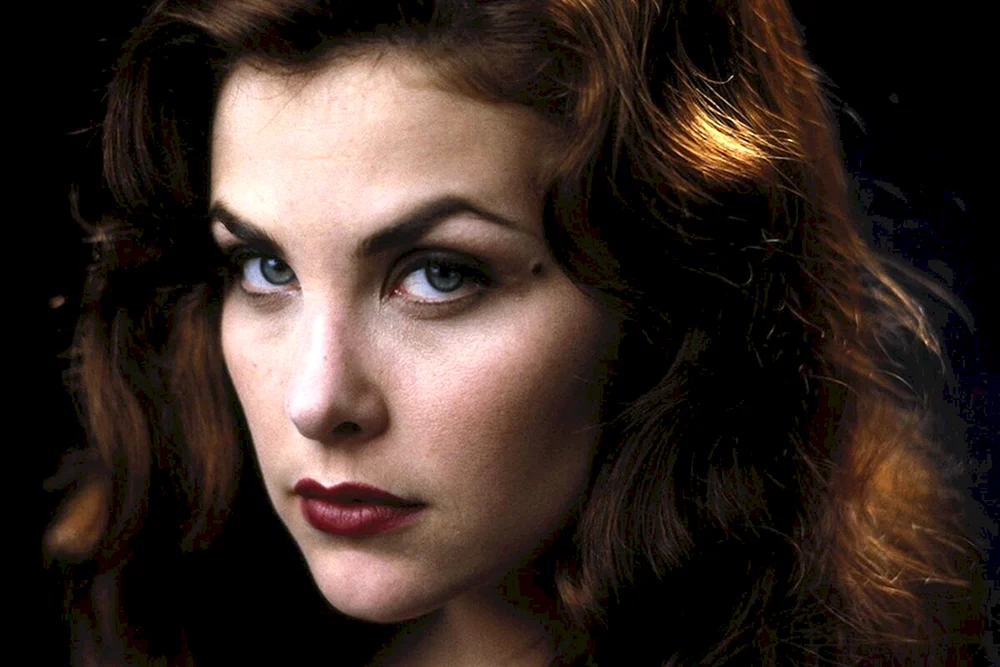 Sherilyn Fenn 2020