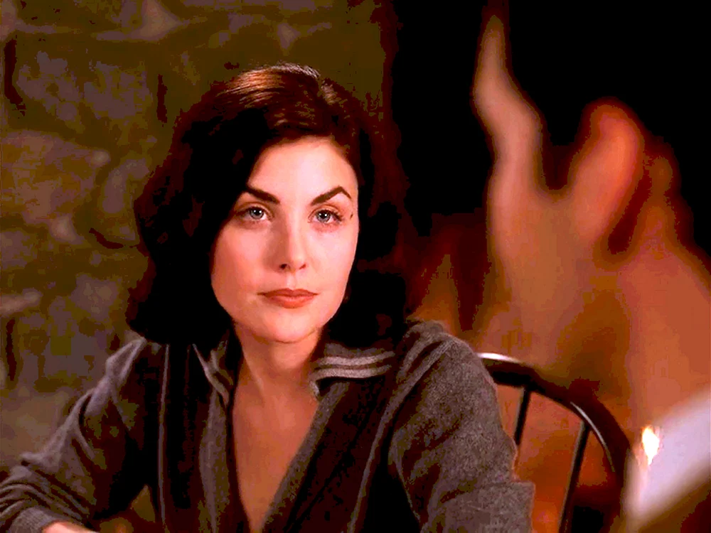 Sherilyn Fenn 2021