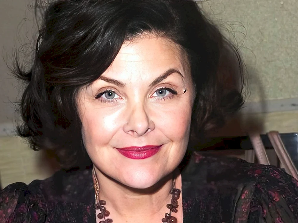 Sherilyn Fenn