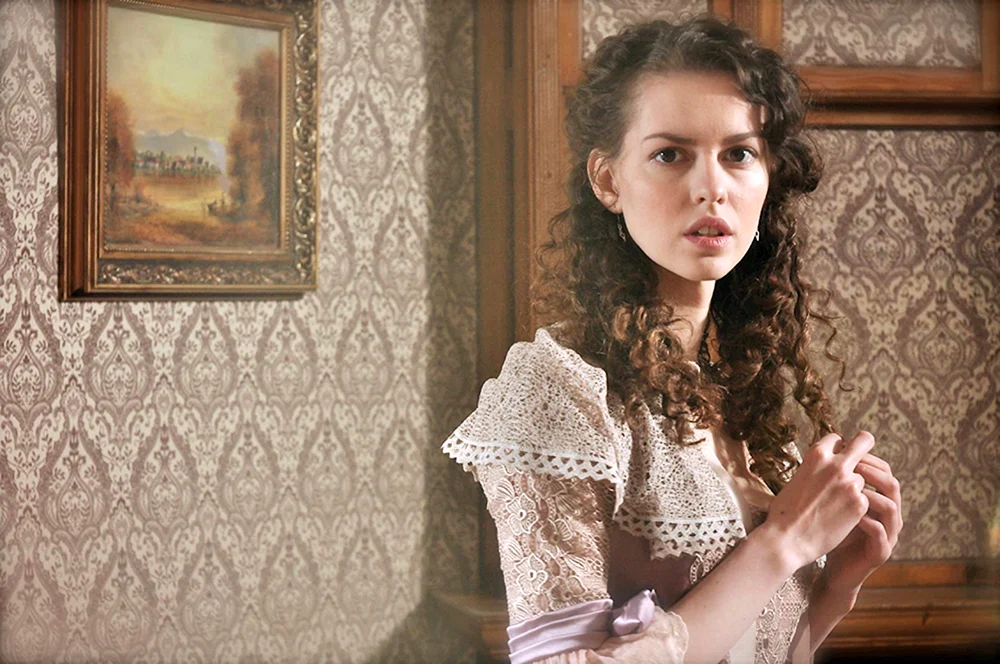 Sherlock Holmes 2013 Irene Adler