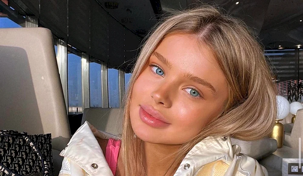 Veronika Zolotova 2022