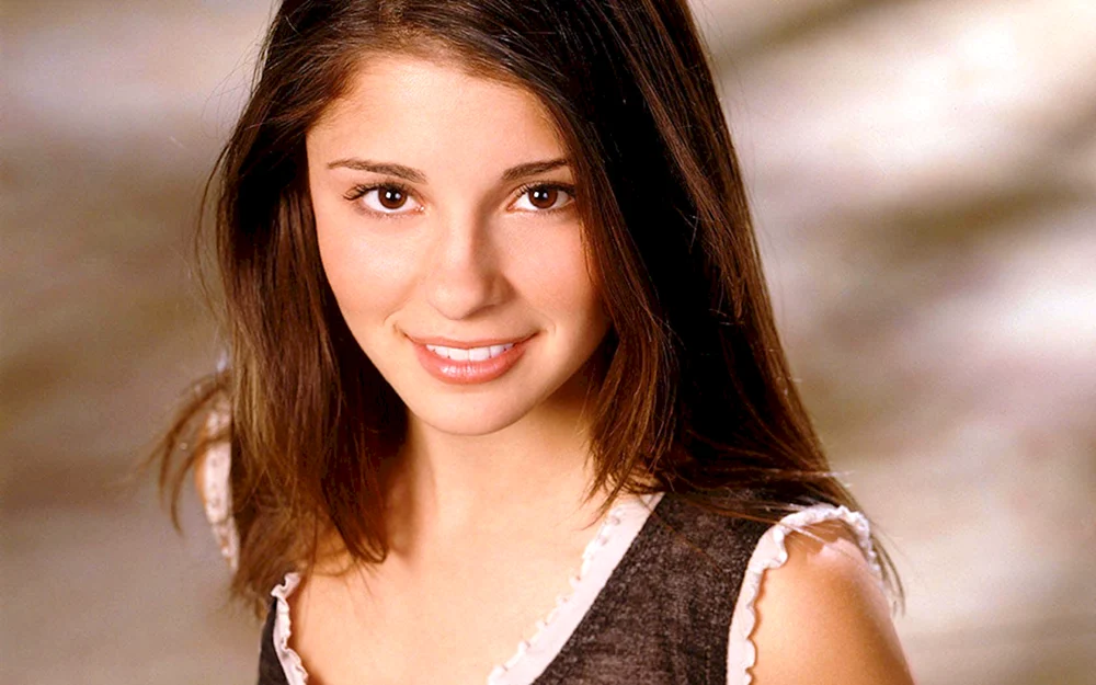 Shiri Appleby