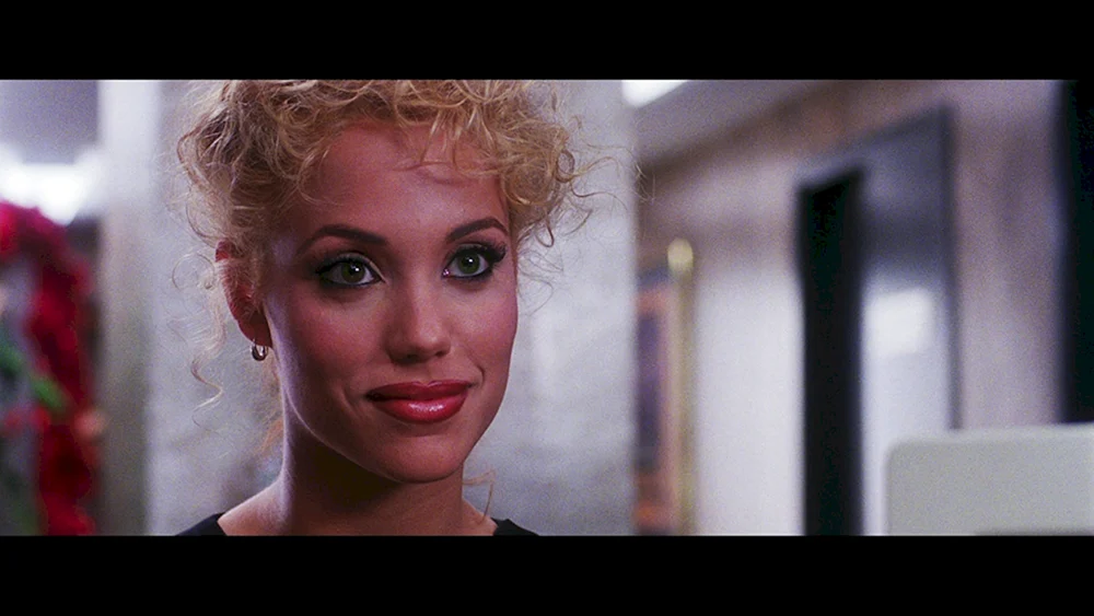 Elizabeth Berkley 1995.