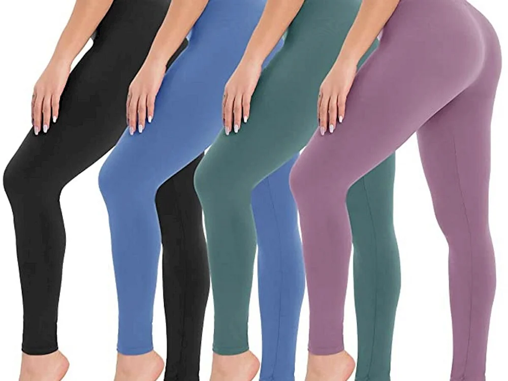 Sommerhose mit Löchern für Mädchen in Jogginghose und Stiefeln
