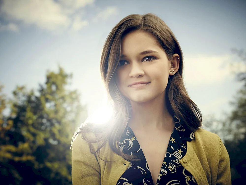 Ciara Bravo Wayne