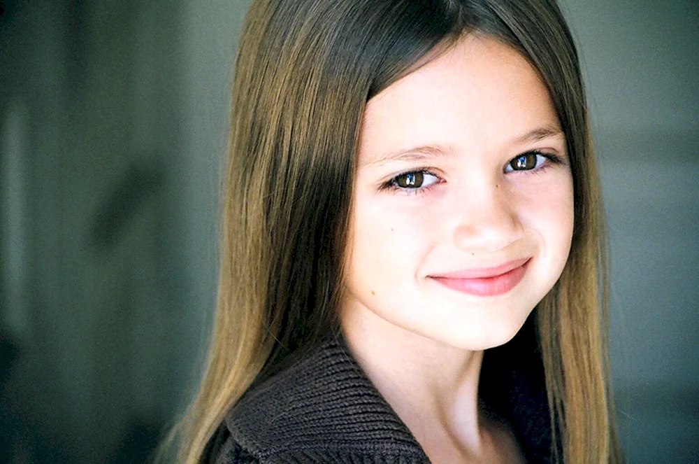 Ciara Bravo Wayne