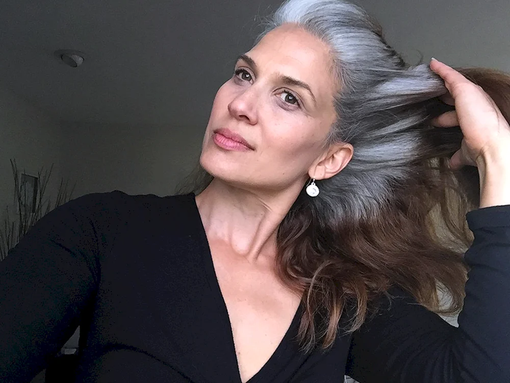 Silver Sister Graues Haar