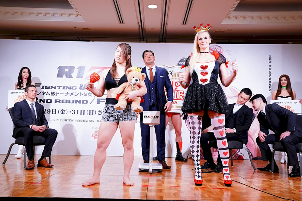 Kayla Harrison Mokhnatkina