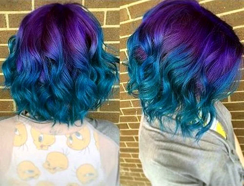Blaues Ombré auf Kurzes Haar