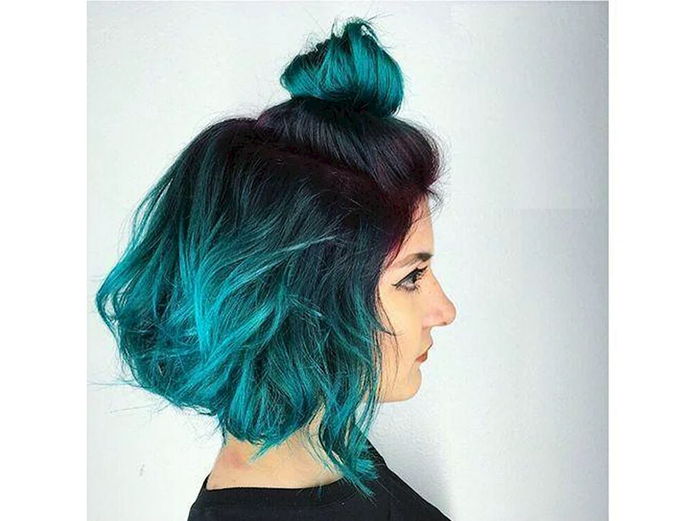 Blaues Haar
