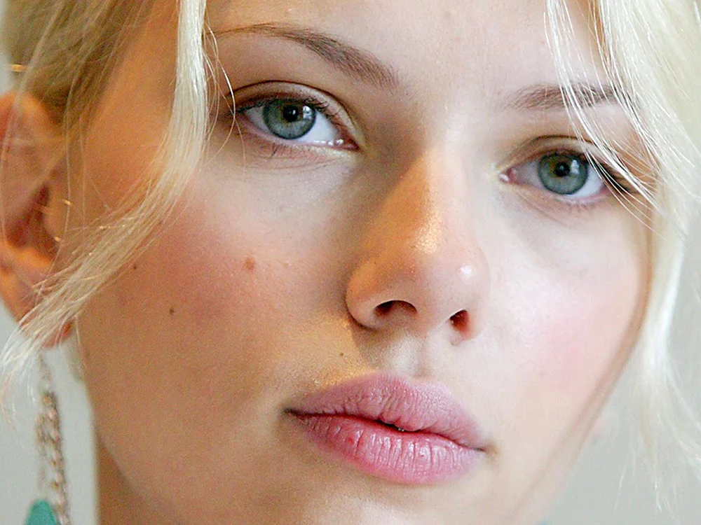 Scarlett Johansson Augen