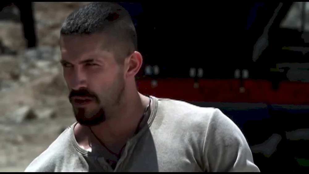 Scott Adkins Neosporimy